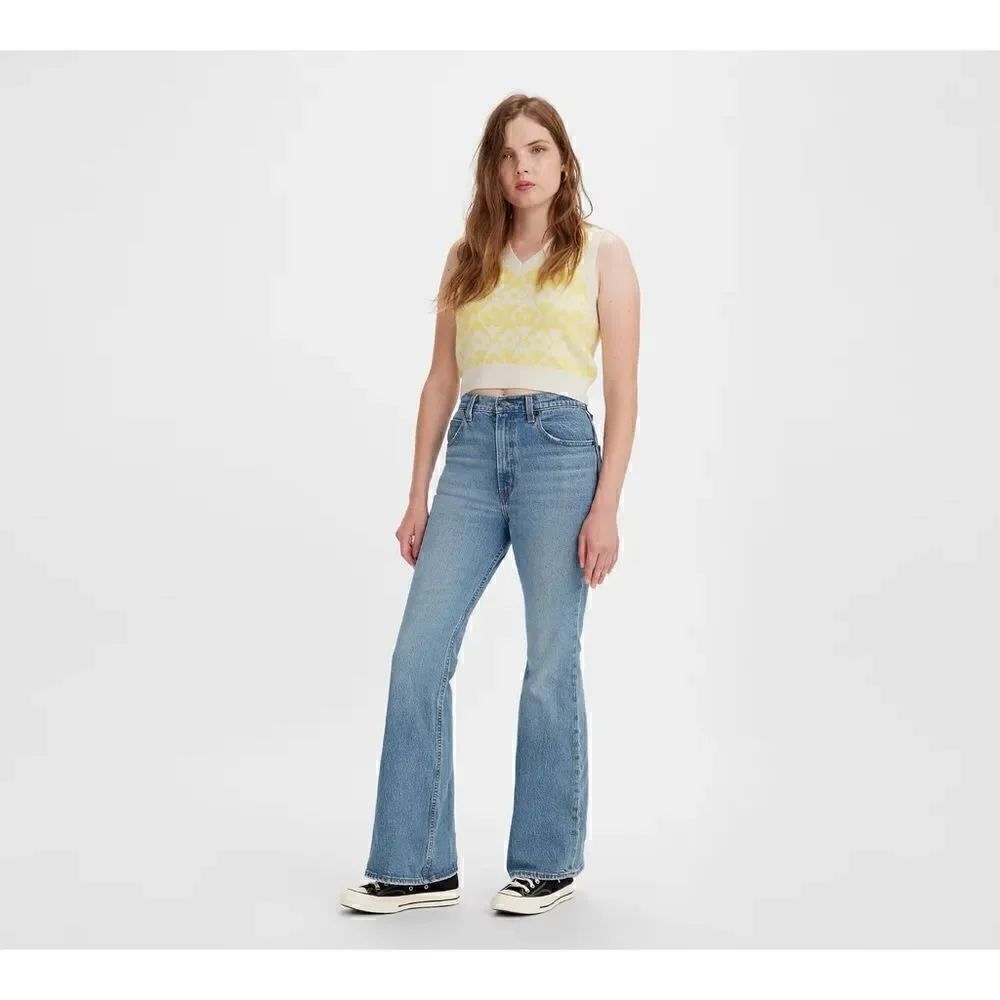 NWT Levi's Premium 70’s High Flare Jeans in Sonoma Walks - Light Wash, Size 32